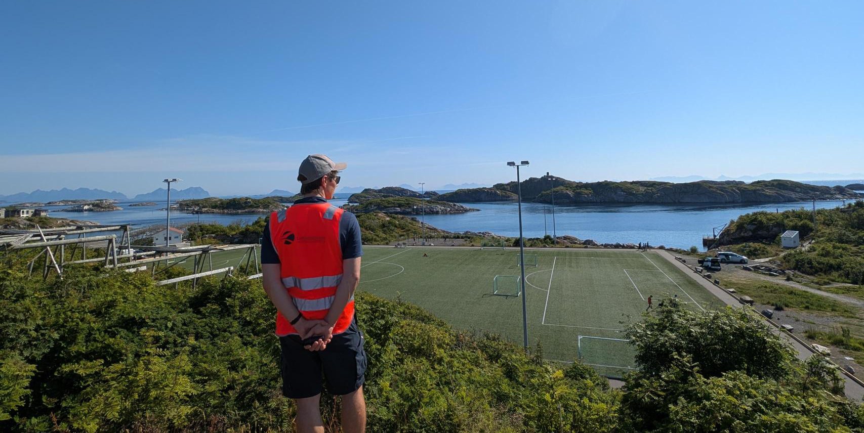 Henningsvær fotballbane.